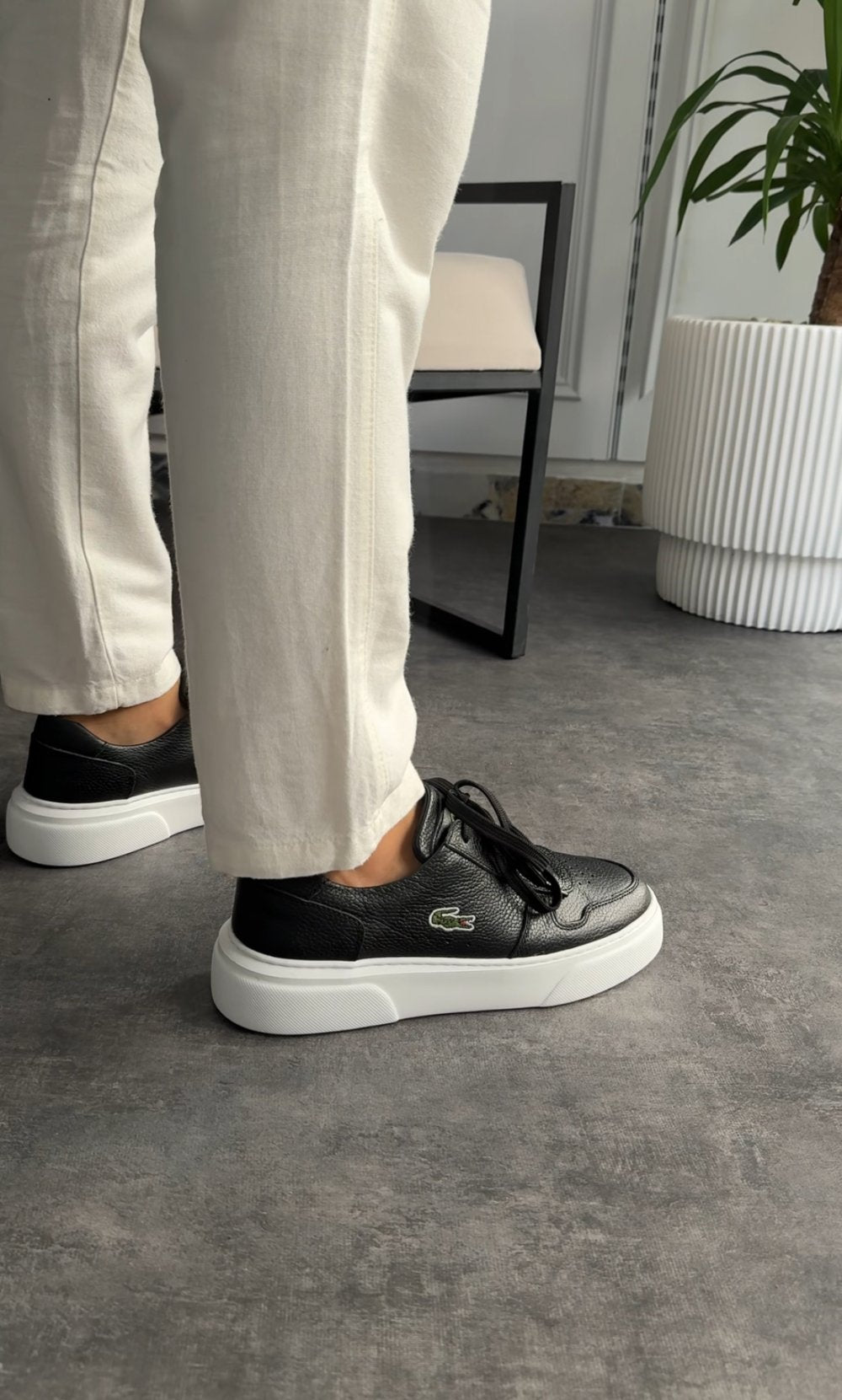 lacoste deri siyah beyaz çatlak 2 -1021