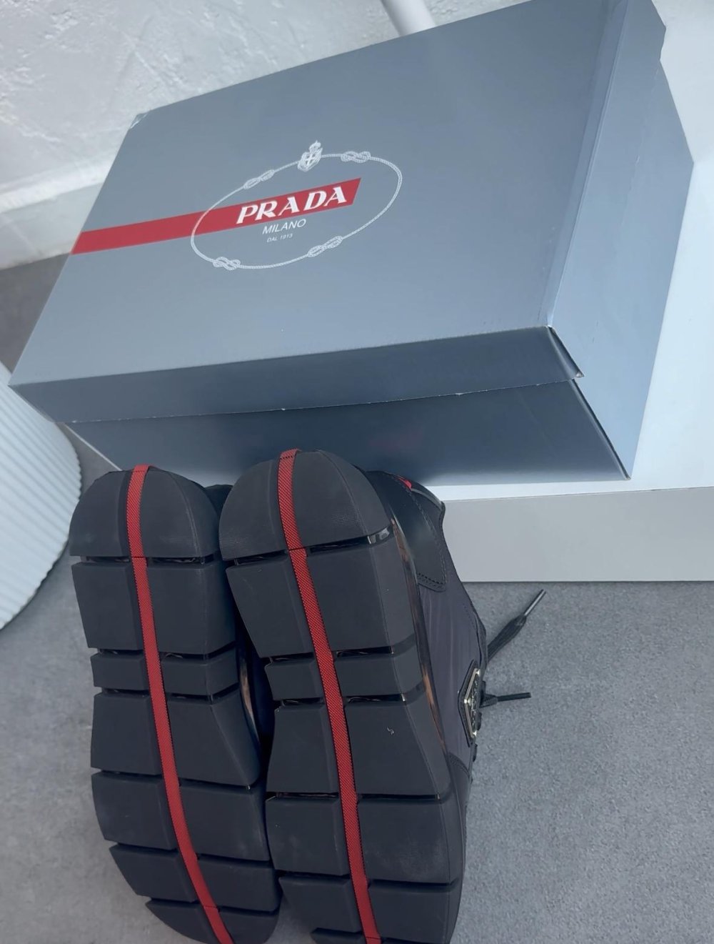 prada 003 siyah kırmızı