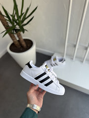 Adidas Süperstar Beyaz Siyah Çizgili