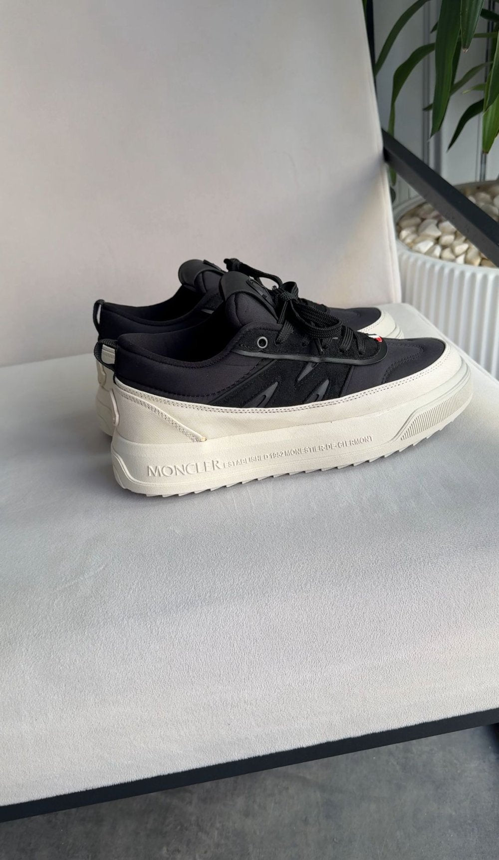 İthal Moncler - Siyah Bej
