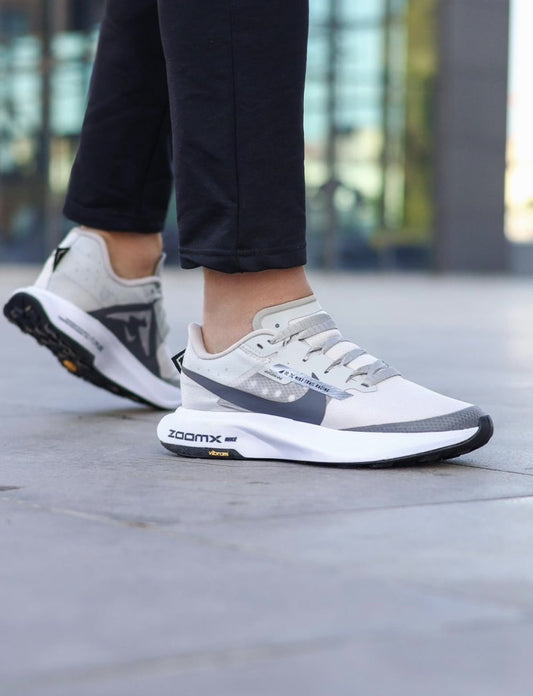 NIKE İTHAL ZOOM - GRİ FÜME